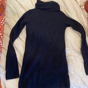 black fitted sweater